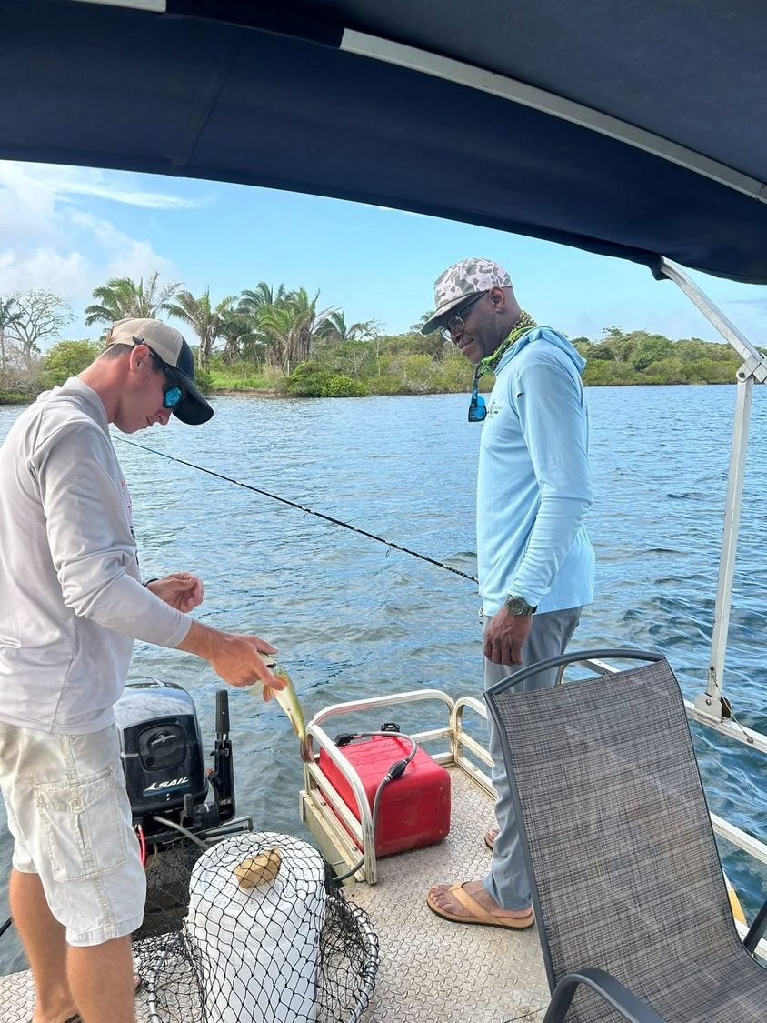 Guided fishing on Gatun Lake with Panalake Sport Fishing, Panama