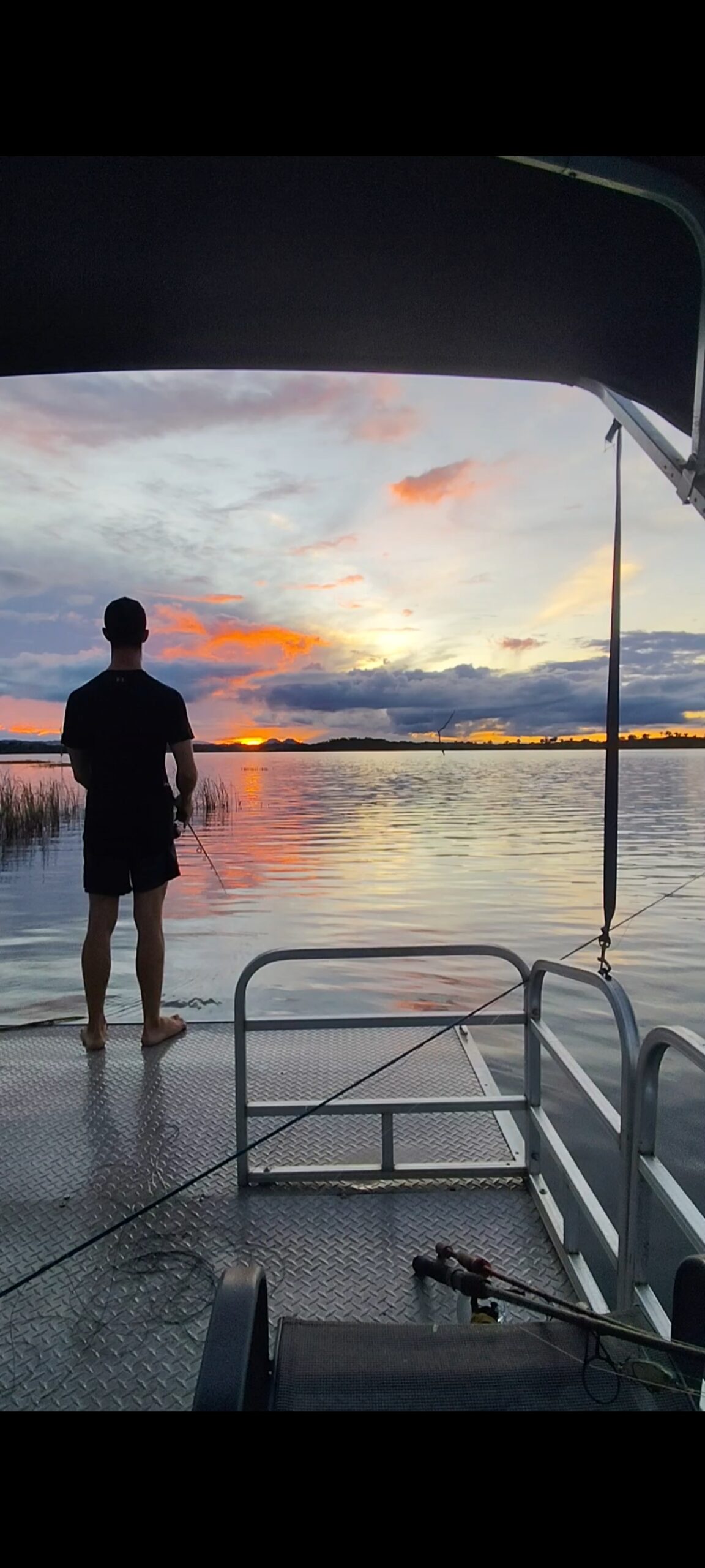 beautiful sunsets at the end of a peacock bass fishing trip with panalakesportfishing.